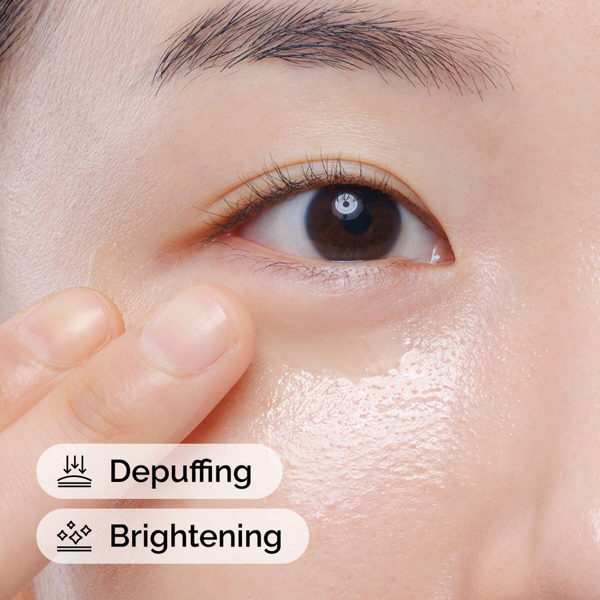 caffeine-solution-5-egcg-eye-serum-q2 ord-caffeine-solution-egcg-model-application-with-benefits.jpg